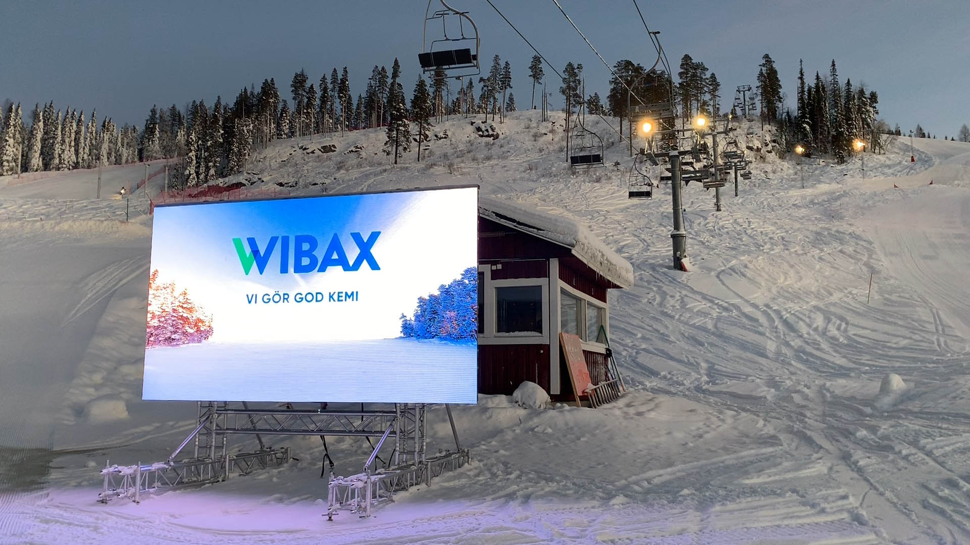 Lets Display DOOH Billboard i Kåbdalis skidanläggning